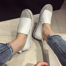 Новые брендовые модные женские туфли на плоской подошве женские туфли со стразами в стиле пэчворк белые лоферы из микрофибры, большие размеры 43