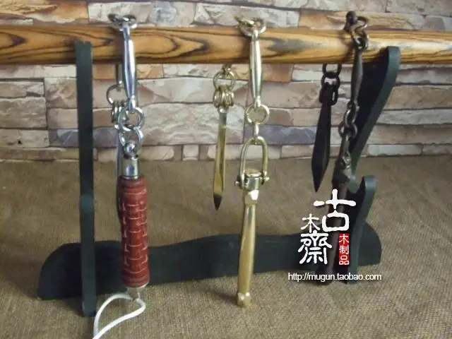 В династии Цин, четыре части древнего оружия, три хлыста, латунный хлыст, рукав хлыст, нержавеющая сталь хлыст, самообороны БПК