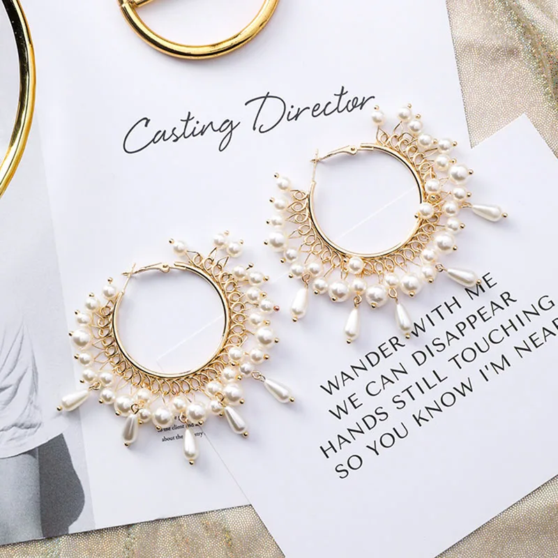 

2019 Fashion Pearl Openwork Hoop Earrings for Women Girls Retro Aretes Hoop Earrings Personality Hoops Oversize Jewelry Women