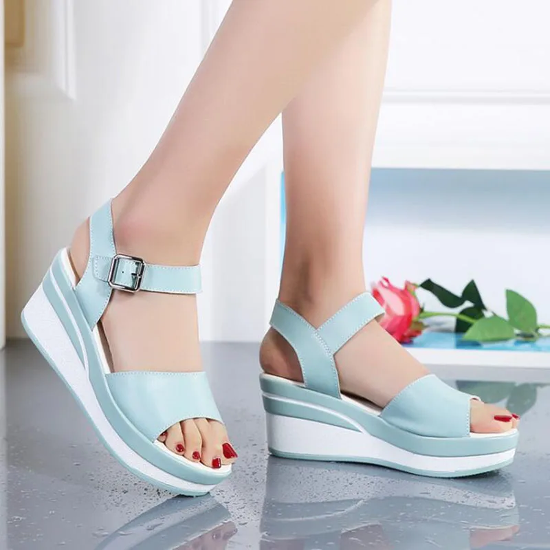 medium high heels sandals