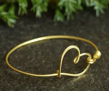 

Dainty knot bangle bracelet Wedding Bridesmaid Bracelet Handmade Jewelry with Heart Wire Wrap Personalized bridesmaid jewelery