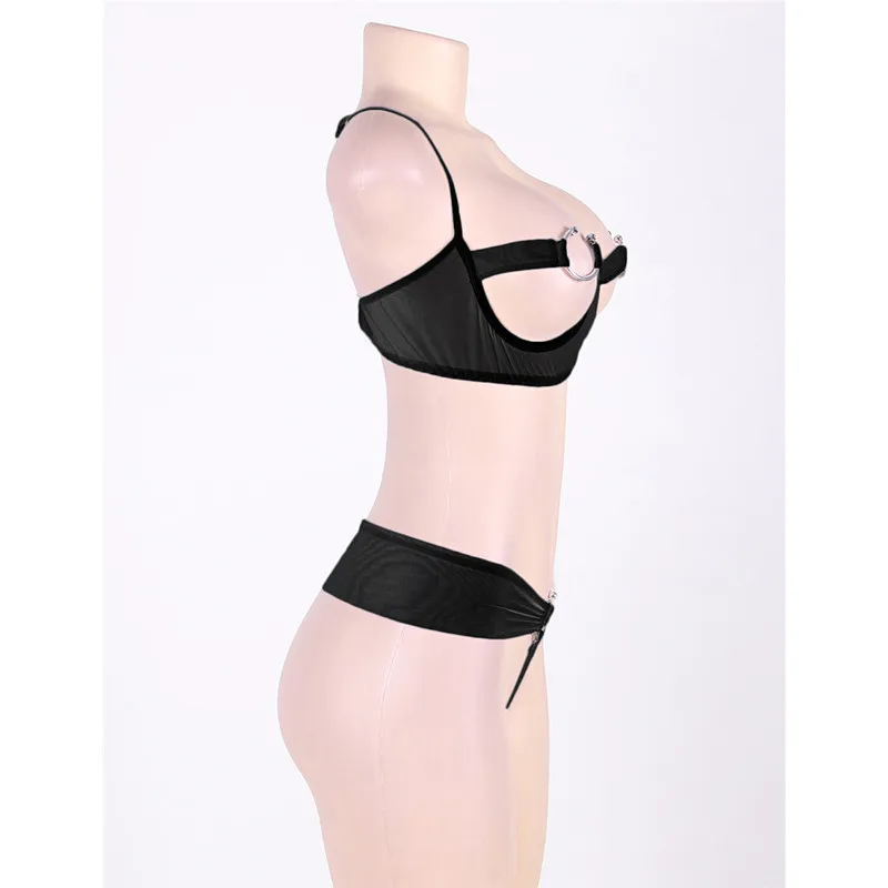 R70081-(3)