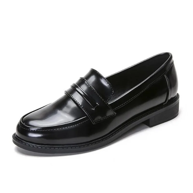 patent leather flat shoes