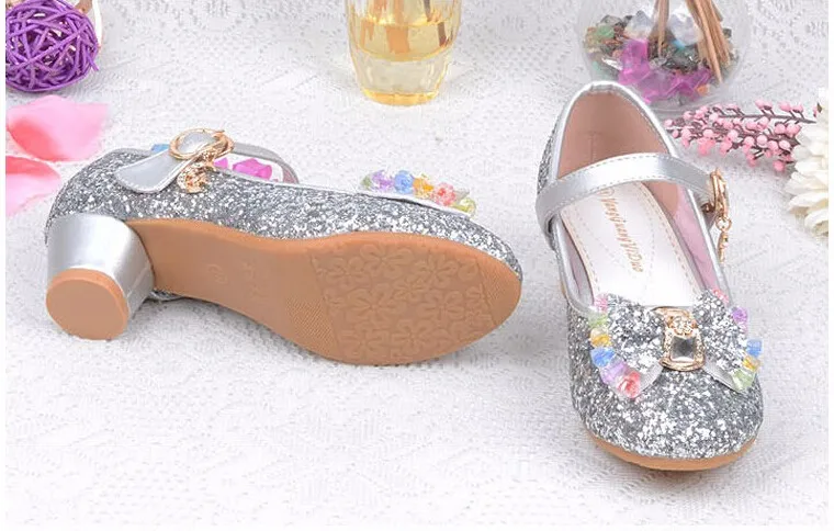 Весенние Вечерние туфли на высоком каблуке, расшитые блестками, для девочек; цвет синий, розовый; туфли с ремешком на щиколотке; туфли-лодочки Снежной Королевы для девочек