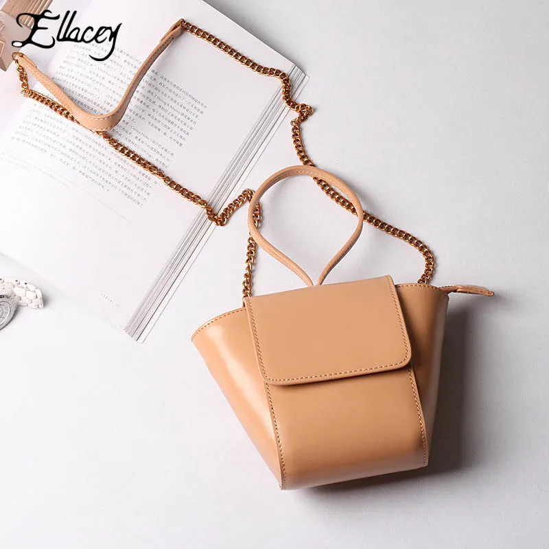 

New 2019 Women Genuine Leather Bags Women Chains Messenger Bags Real Leather Mini Trapeze Handbags Women Small Crossbody Bags