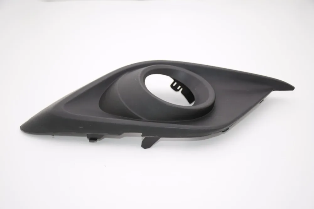 

1Pcs Fog Light Lamp Grille Cover Foglight Bezel Skin Line Right Side BKD1-50-C21 For Mazda 3 Axela 2014