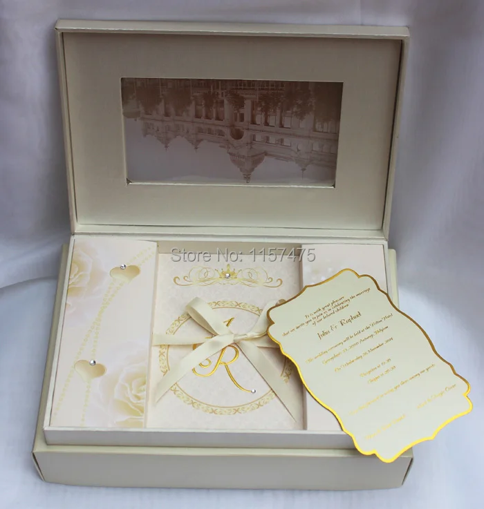 

HI2008 - Personalized Beige Silk Invitation Box with Romantic Love patterns