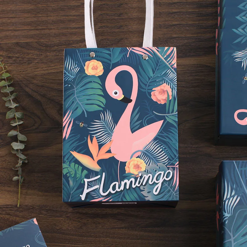 

Cartoon Flamingo handbag Shopping Bag Kraft paper Candy box Gift Bags Wedding party birthday bridal baby shower Decoration