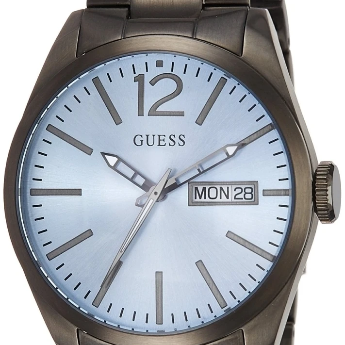Guess Stainless Steel Mens Watch W0657G1 (1)