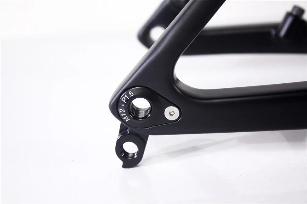 Excellent 2019 new carbon MTB bike bicycle frame made in China carbon fiber T1000 customized frame BSA/BB30 UD mountain bike frame 3 Excellent 2019 new carbon MTB bike bicycle frame made in China carbon fiber T1000 customized frame BSA/BB30 UD mountain bike frame 3