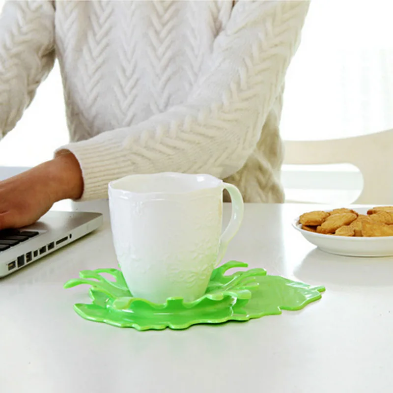 Creative Tomato Sauce Holder Rack Splattering Blood Kitchen Accessories Holder Spoon Rest Tool