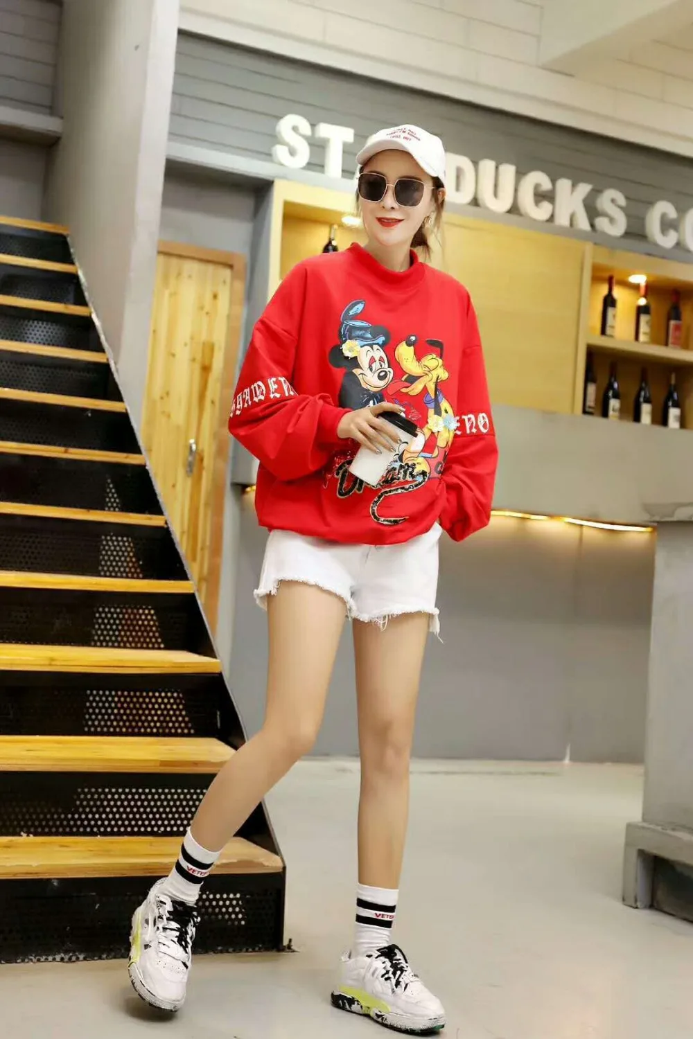 10371851608_1682309052
