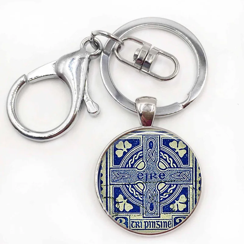 10silver keychain.
