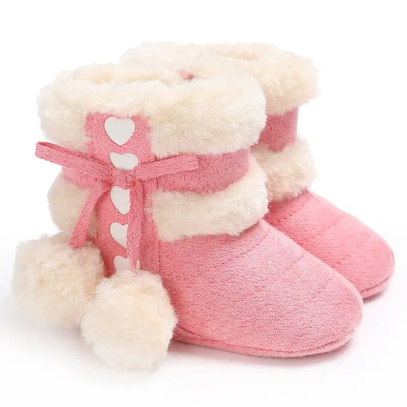 Детские ботинки; сезон весна-зима; Мягкие плюшевые ботинки с помпонами для маленьких девочек; нескользящие зимние ботинки; сохраняющие тепло; Милая обувь для малышей; - Цвет: Model 2
