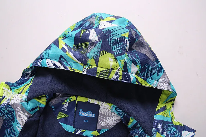 4683197994_2041753634