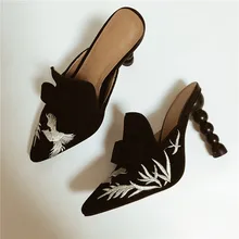 Женские замшевые туфли-лодочки с острым носком; модные свадебные туфли на высоком каблуке с вышивкой из бисера; туфли на шпильке с черным бантом; Zapatillas Femmes