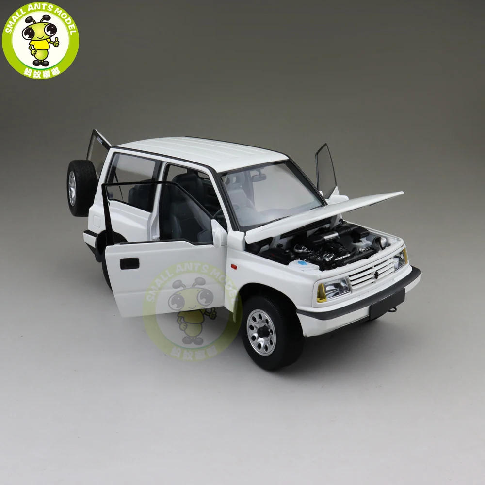 1/18 DORLOP Suzuki Vitara Escudo правый руль diecase Модель автомобиля игрушки детские подарки для мальчиков девочек белый