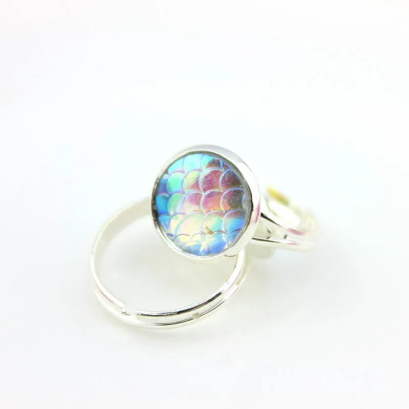 R1329 Silver White