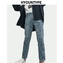 Мужские джинсы из денима с заклепками и буквенным принтом, Узкие повседневные рваные штаны на молнии, модные дизайнерские брюки с высокой талией