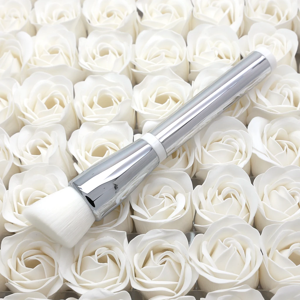 

Foundation Brush IT Makeup Brush Skin-Smoothing Complexion Brush #704 Synthetic Hair Apply Liquid Foundation CC Creams