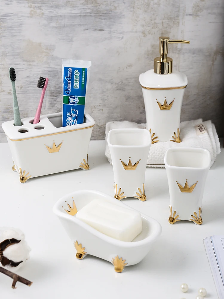 Европейский стиль белый керамический набор для ванной из 5 зубных щеток Держатель для рта чашки принадлежности для ванной комнаты Набор аксессуаров для ванной комнаты