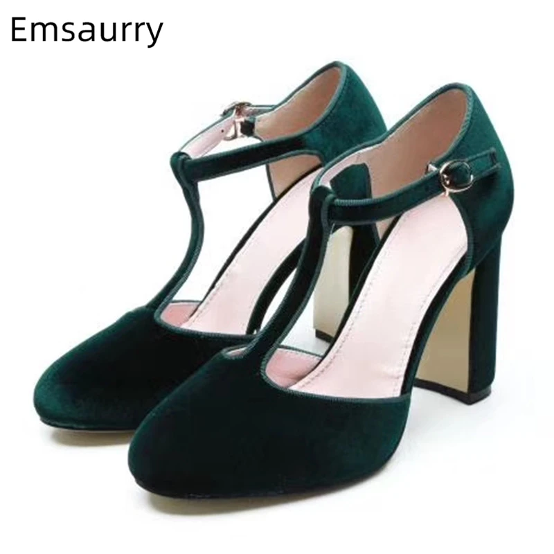 

Luxury Green Velvet T-strap High Heel Shoes Woman Chunky Heel Round Toe Square Heel Cover Heel Spring Studded Buckle Women Pumps