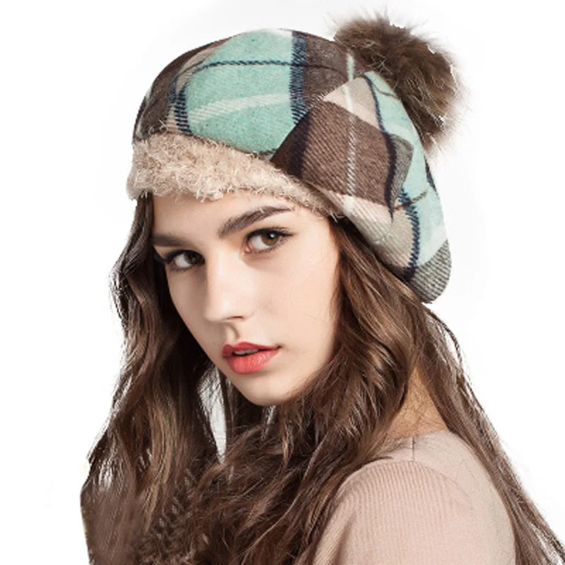 Женский берет в шотландскую клетку FS шапка с большим помпоном енота шотландском