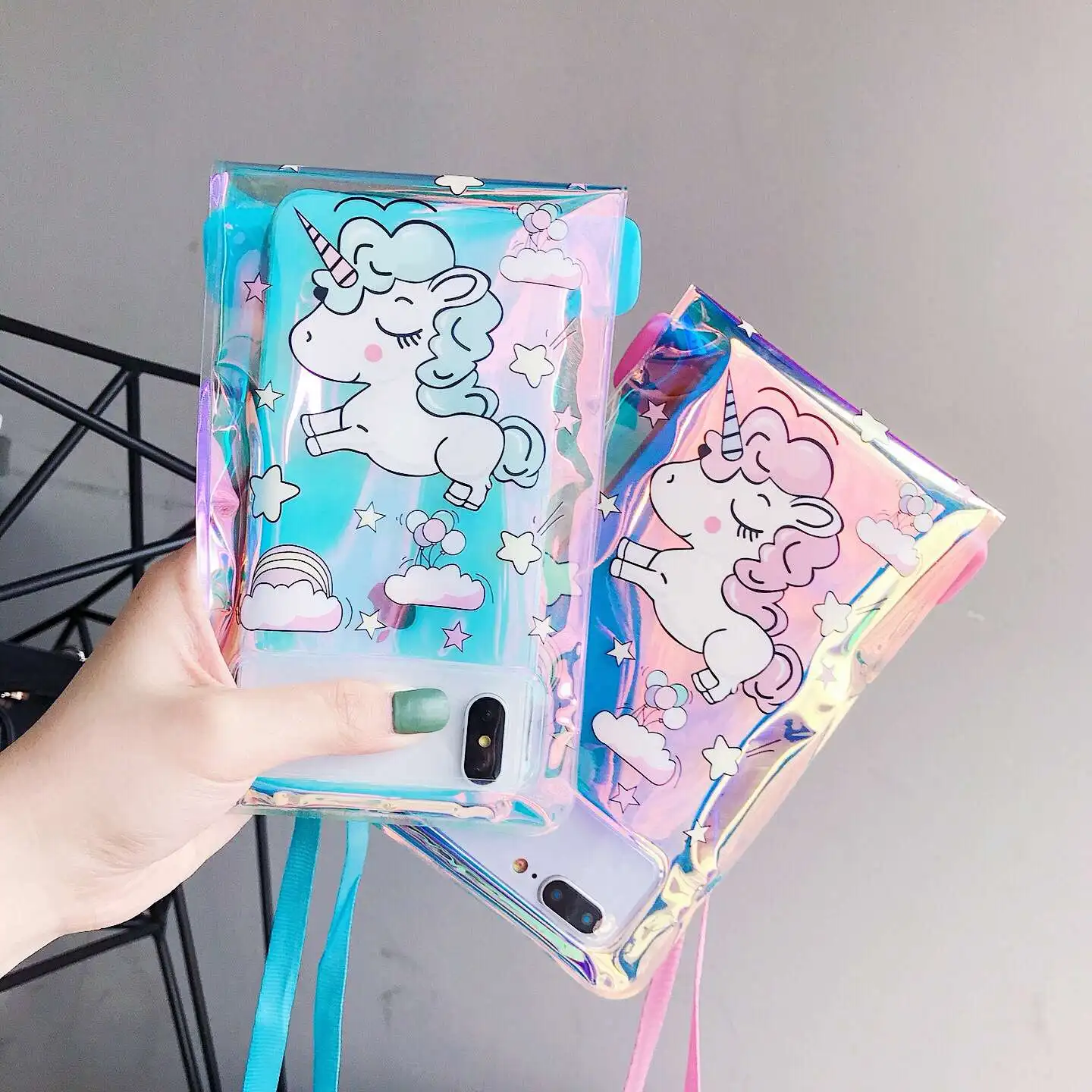 

Outdoor universal waterproof case PVC Blu-ray mobile phone bag for beach water park drift mobile phone carrying case easy to use