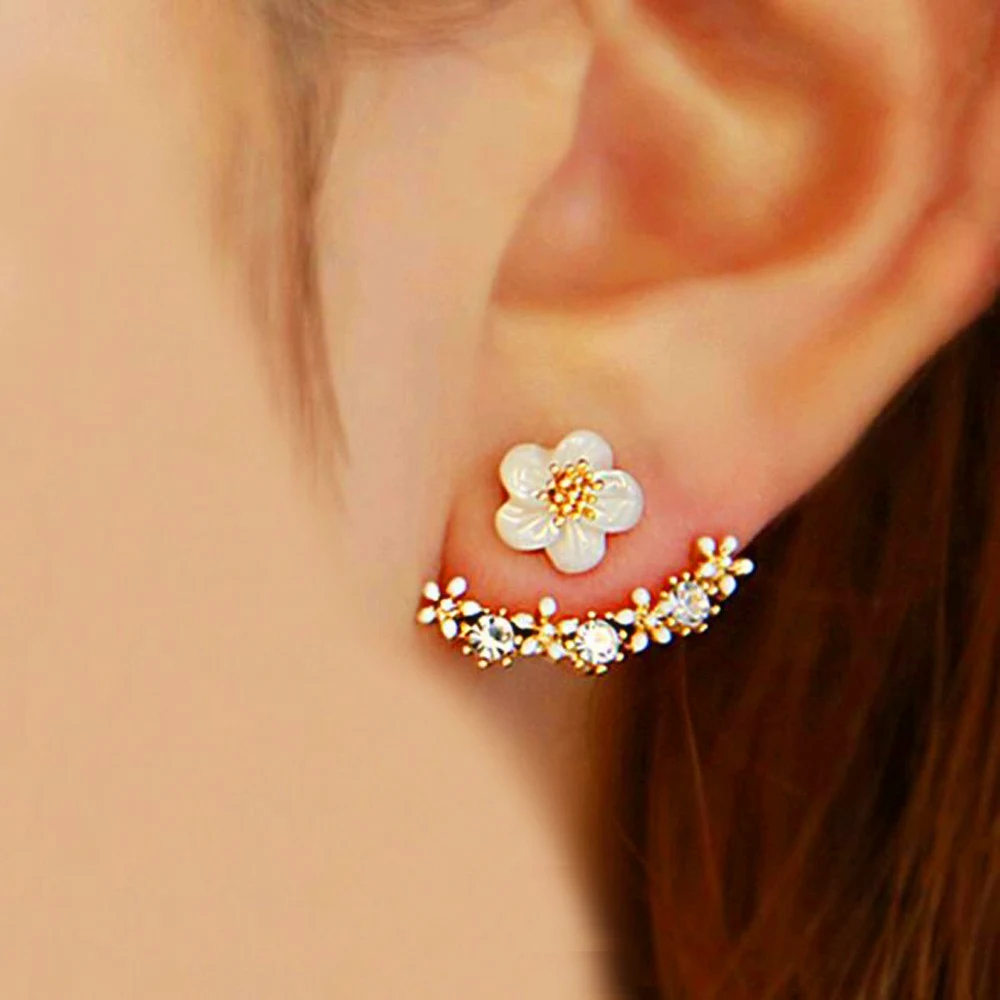 

Fashion Crystal Jewelry Cute Cherry Blossoms Flower Stud Earrings for Women Imitation Pearl Small Daisy Earrings Brincos 2018