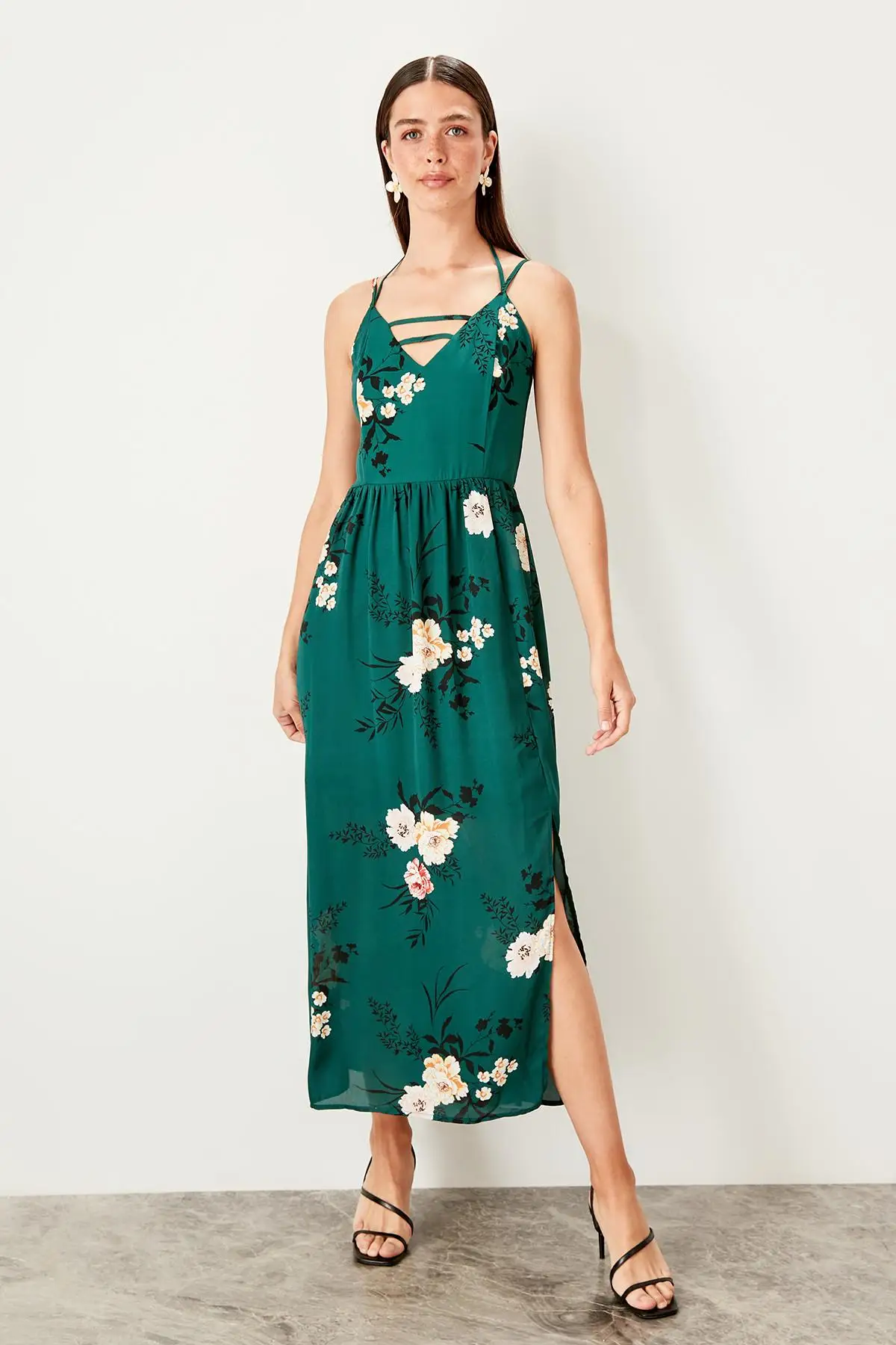 

Trendyol Duck Head Yeşili Patterned Dress TWOSS19EL0062