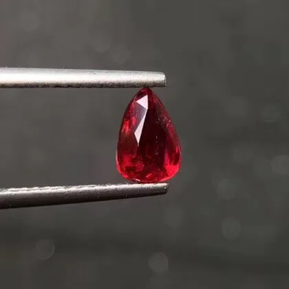 

Red Ruby Natural Unheat Pigeon Blood Red 1.01ct Ruby Loose Gemstones Loose Stones for Jewelry Bracelets Making