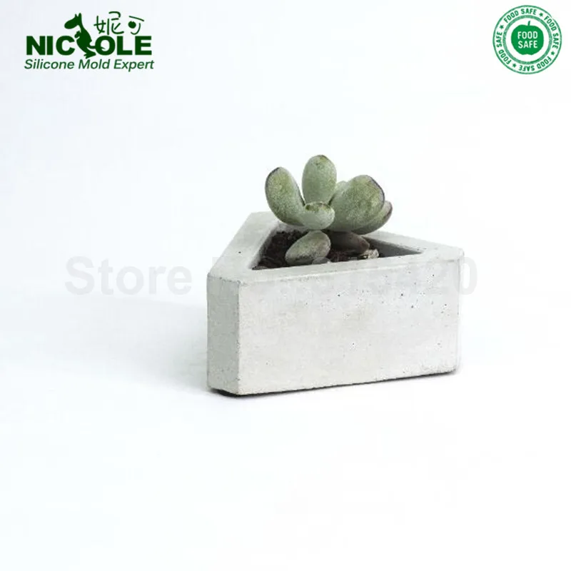 Triangular Shaped Concrete Cement Molds For Flower Post Silicone Flower