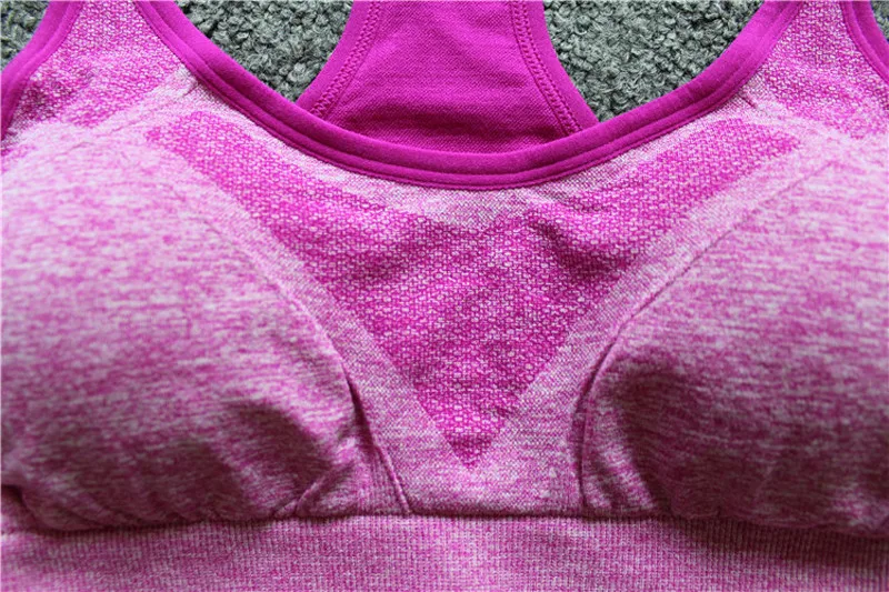 חזיית ספורט מקצועית מנדפת זיעה - קלי קלות - טייץ ובגדי ספורט IMG_4920