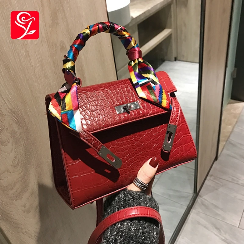 

Women Leather Handbags Shoulder Bag Scarf Crocodile Messenger Designers Cross Body Fashion High Quality Decorations