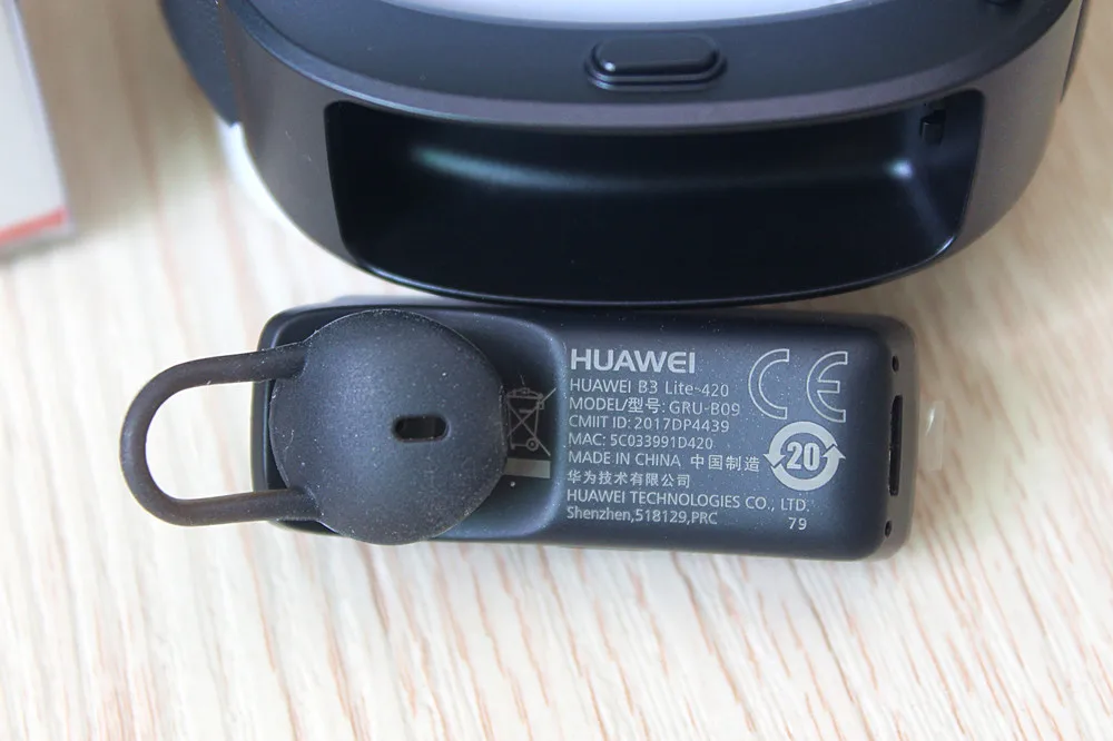 Смарт-браслет huawei Bluetooth гарнитура huawei TalkBand B3 Lite