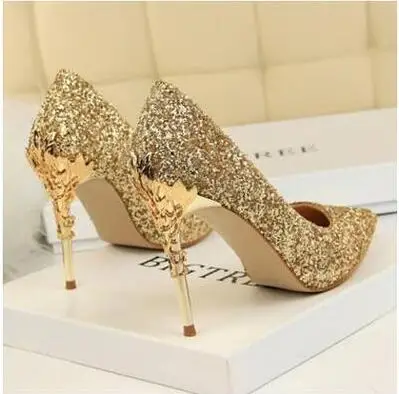 

2019 New Spring Women Pumps High Thin Heels Pointed Toe Metal Decoration Sexy Bling Bridal Wedding Women Shoes Gold High Heels