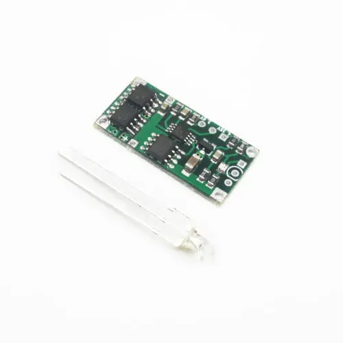 

MAX1879 Lithium Battery 18650 Charging Module Solar Power PCB Anti-reverse 4.35V
