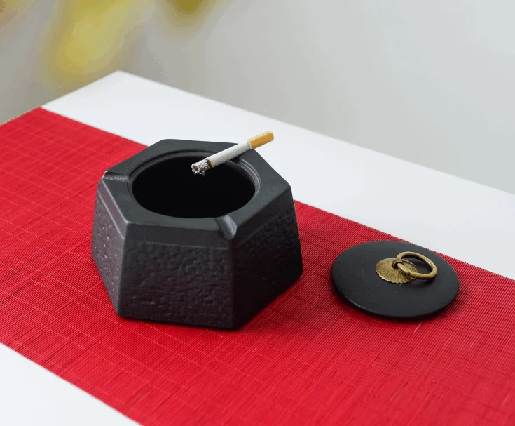Стиль керамическая китайская Ретро простая пепельница с крышкой индивидуальный чайный столик пепельница бытовые товары подарок поставка LFB418