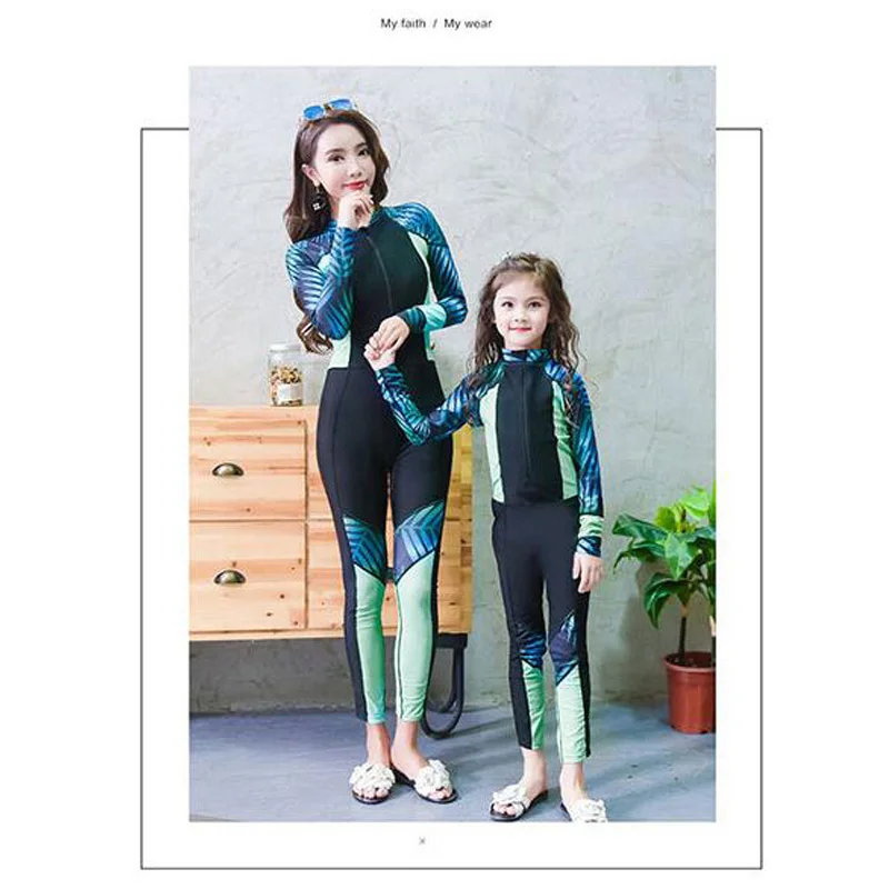 de natação de corpo inteiro coberto surf