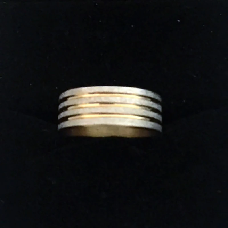 

Yellow Gold Color 316L Stainless Steel Jewelry Wedding Rings For Women Men Finger Band Rings Never Fade nj32