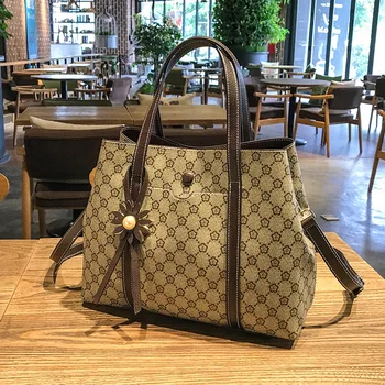 

High Quality Women's Fashion Bucket Bag Vintage Tassel Messenger Retro Large Capacity Shoulder Crossbody Bags Tote Wild Handbags