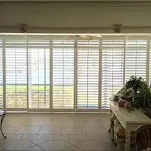 Австралийские популярные деревянные заслон для посадок белого окна