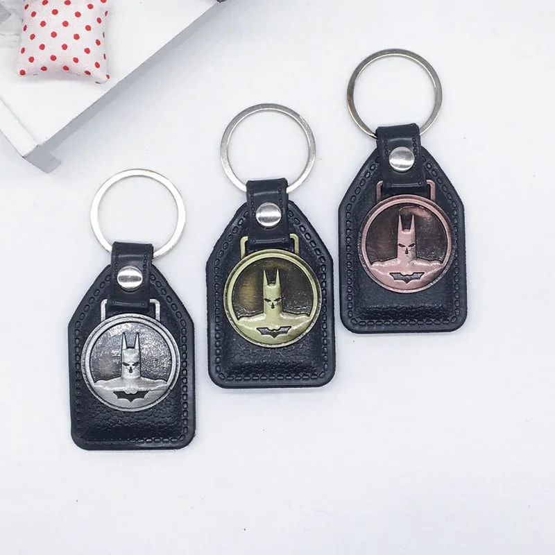

2018 Custom Men Leather Anime Key Chain Superhero Batman Keychain Metal Car Key Ring Spiderman Holder Jewelry Gift Souvenirs