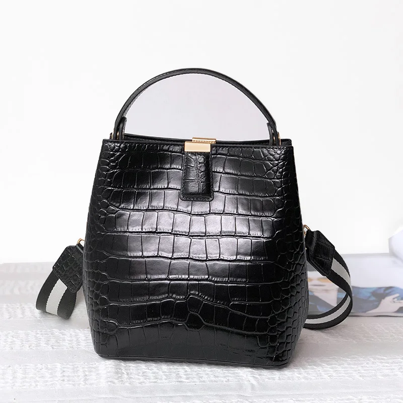 Genuine Leather Crossboby Bag For Women Color Black