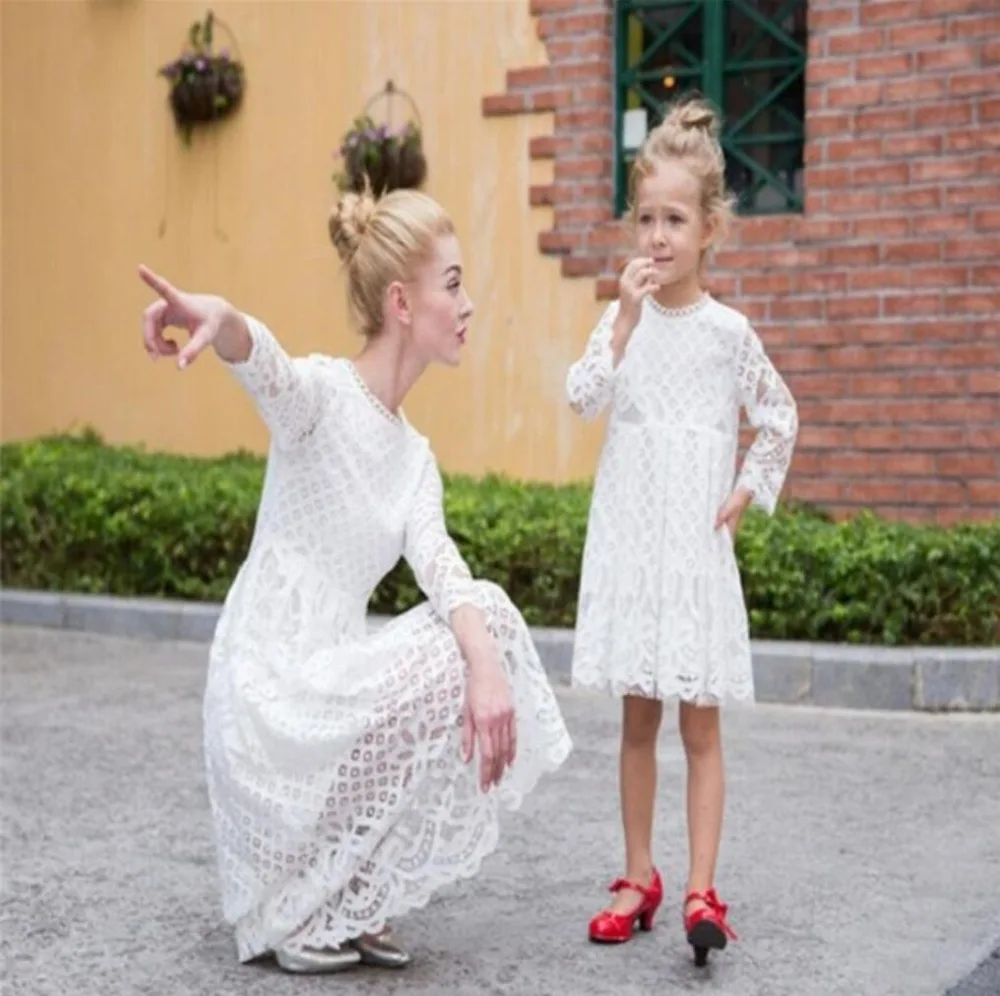 

Mother Daughter Dresses Lace White Princess Tutu Wedding Dress Evening Party Clothing Spring Mom and Kid Clothes Outfits Family