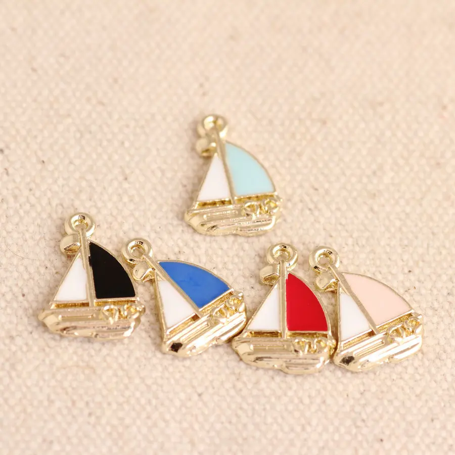 

Hot 10pcs Fashion Charms EnamelsTwo-Color Sailboat Pendant Making Hair Bracelet Necklace Jewelry Accessories DIY Crafts 2018 New
