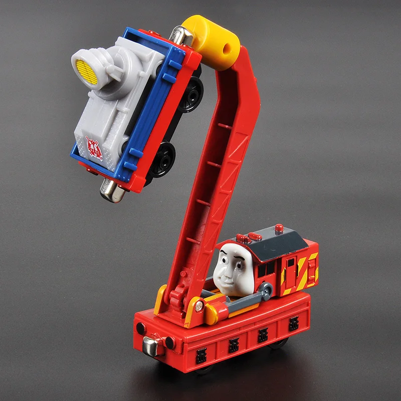

X153 Thomas Small Train Alloy Magnet Toy Mini Train Lodge Yellow Crimp Head has a magnet