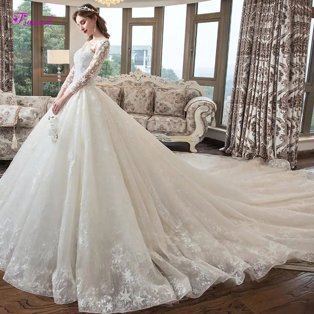 

Fsuzwel Romantic Scoop Neck Beaded Long Sleeve A-Line Wedding Dress 2019 Luxury Appliques Lace Royal Train Bridal Gown Plus Size