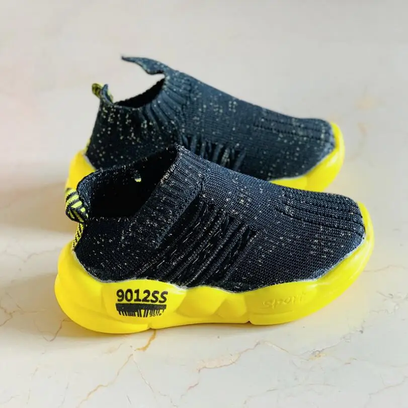 

2019 Spring Children Knitted Sock Shoes Boys Casual Breathable Sneaekr Girls Fashion Soft Bottom Sports Shoes Kids Running Shoes