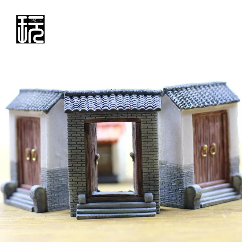 

Resin Crafts Open Door Model Mini Fairy Garden Miniatures DIY Doll House/ Terrariums/ Bottle/ Micro Moss Landscape Decoration